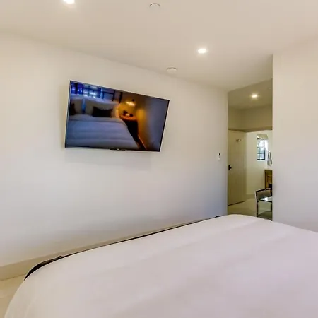 Casa Valerio - Boutique Suites In Downtown Santa Barbara Exterior photo